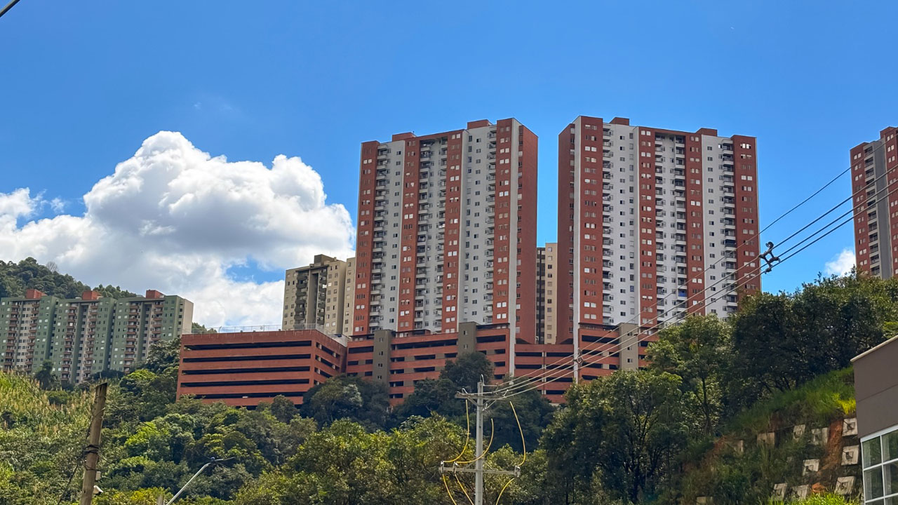 Imagen proyectos de vivienda sin cumplir la norma urbanística 3