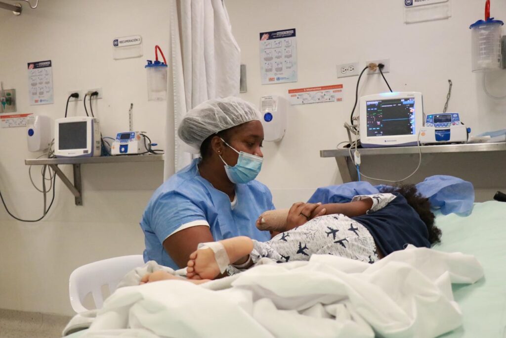 Manos a la Obra: cirugías de mano gratuitas para niños