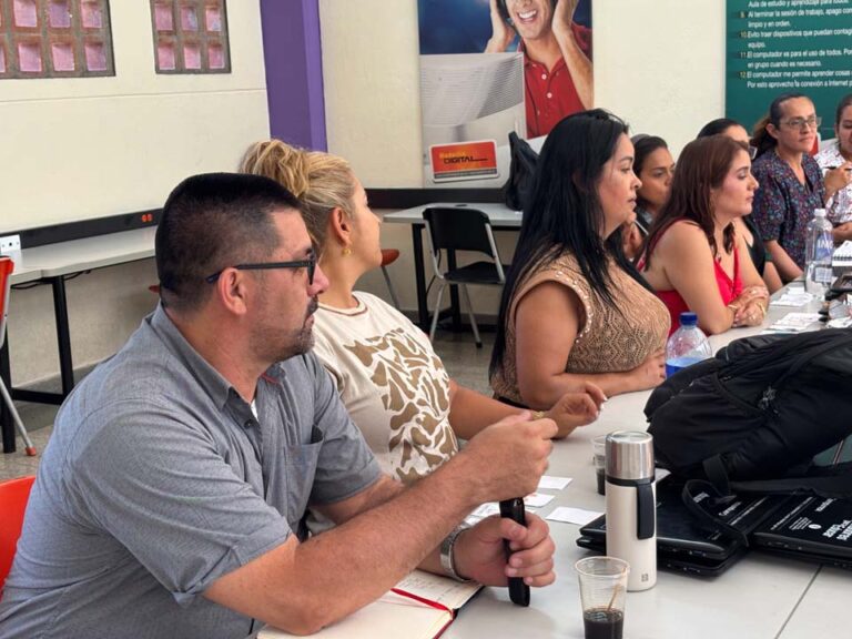Imagen 100 docentes Inglés