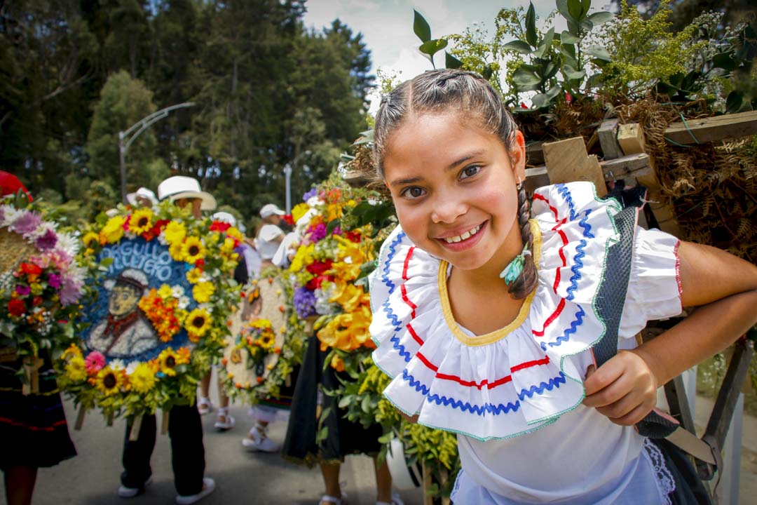 Imagen Alaia hija mayro Johana Zapata-Fotos silleteras