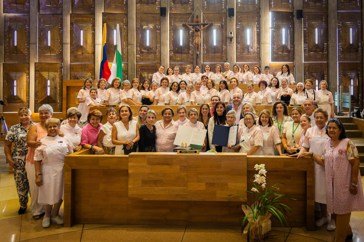 Imagen Damas Voluntarias del Hospital General homenajeadas (3)