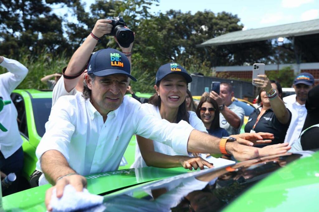 Imagen Primera Dama y Alcalde