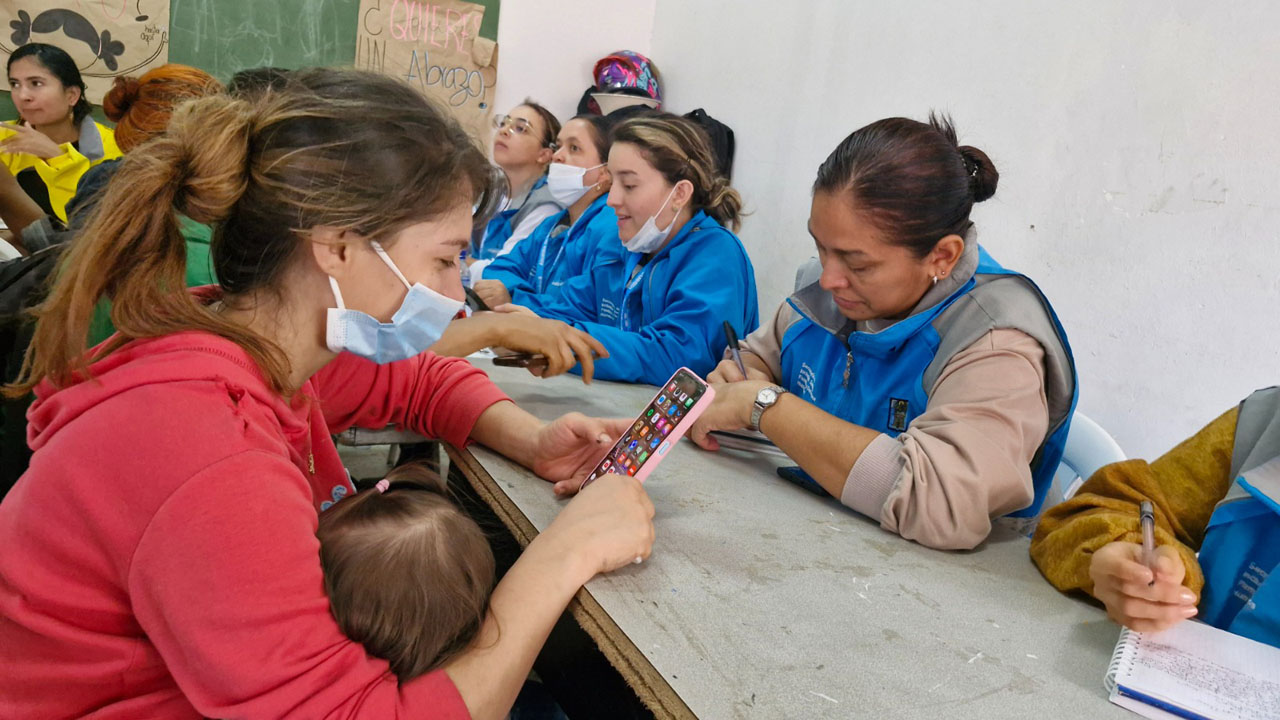 Imagen apoyo familias de Villatina afectadas deslizamiento (2)