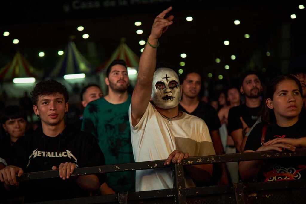 Imagen asistentes altavoz