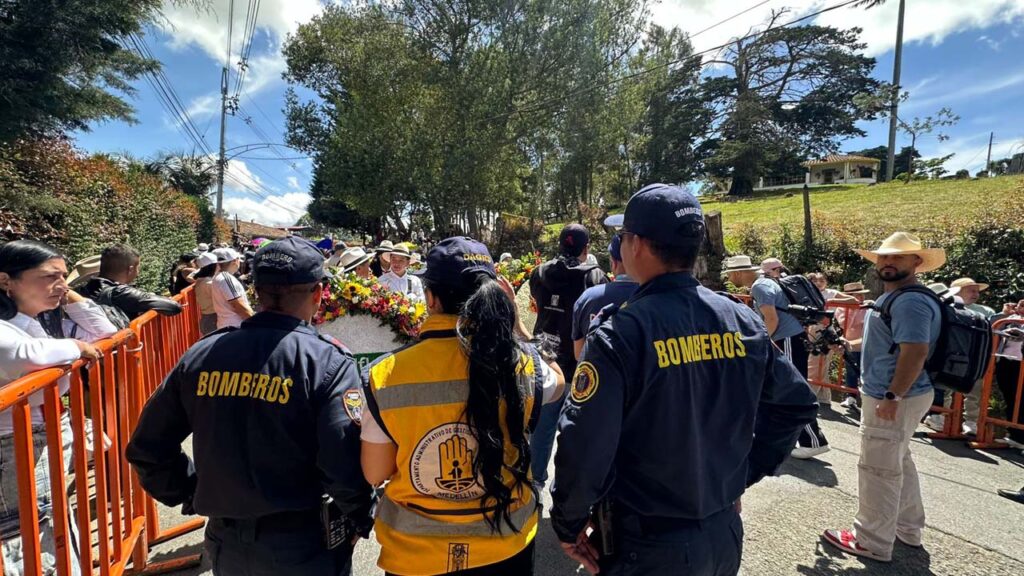 Imagen bomberos Feria de las Flores