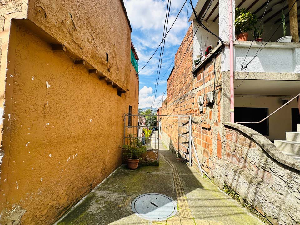 Imagen callejón El Chispero