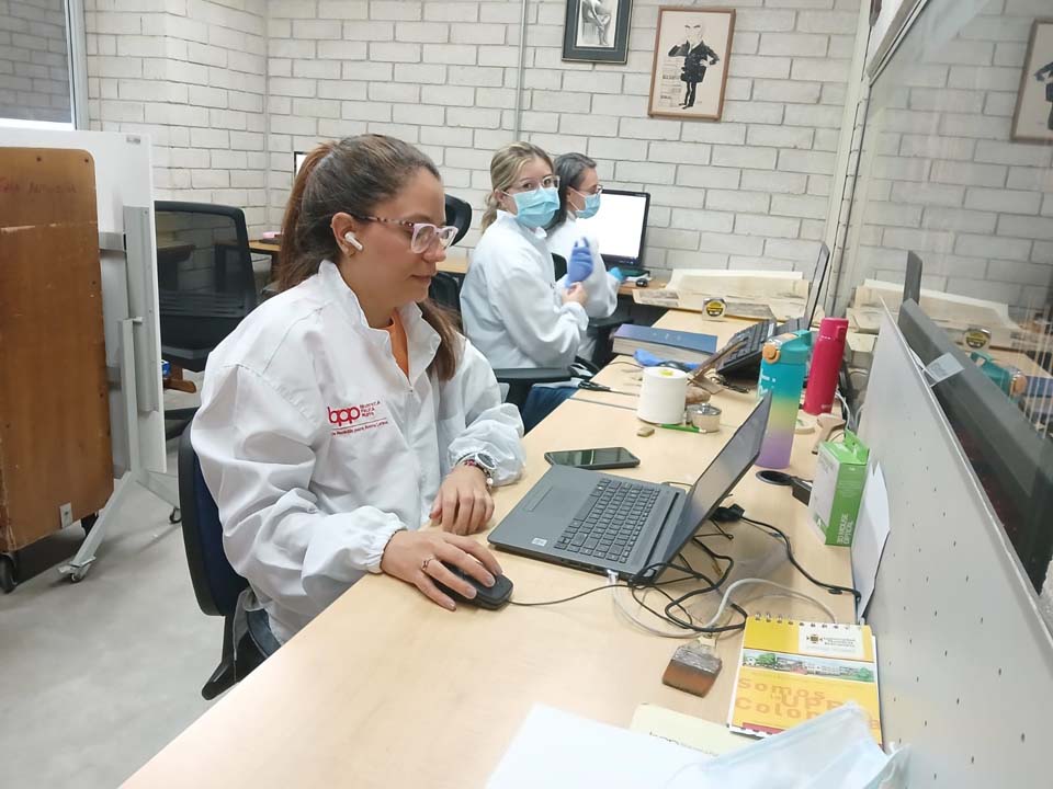 Imagen colaboradoras Sala Antioquia