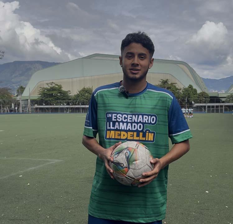 Imagen de Emmanuel-min