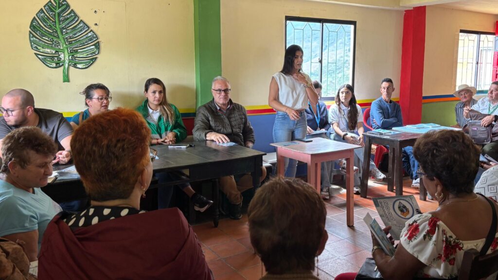 Imagen de reunión de personas