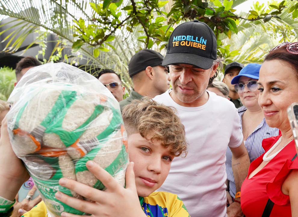 Imagen del alcalde con niño Global Mayor