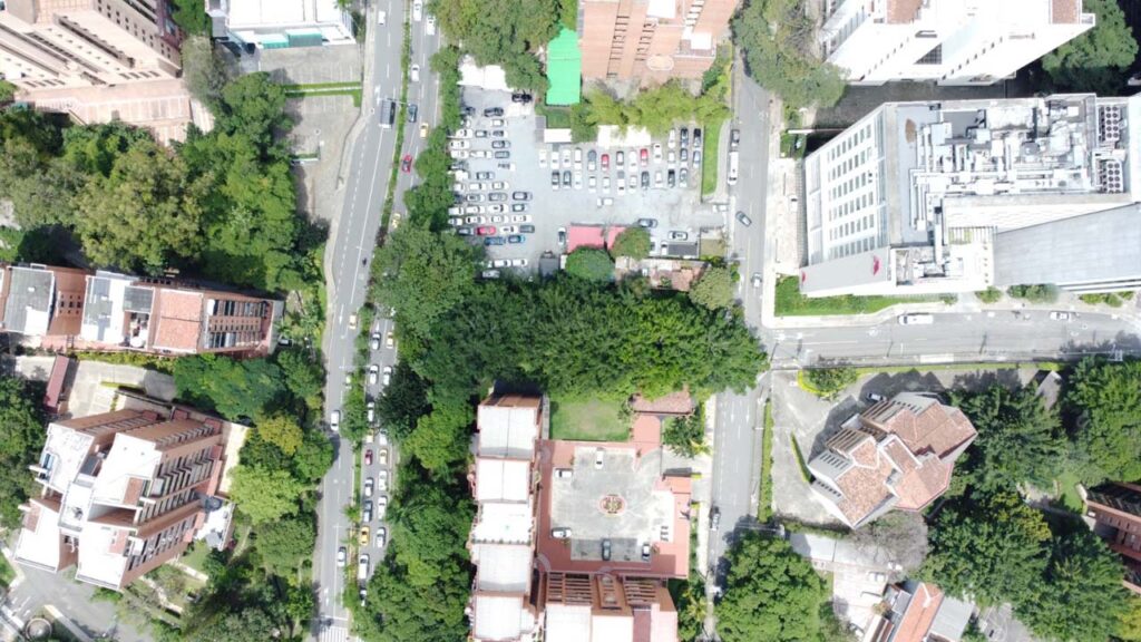 Imagen dron vías Medellín 4