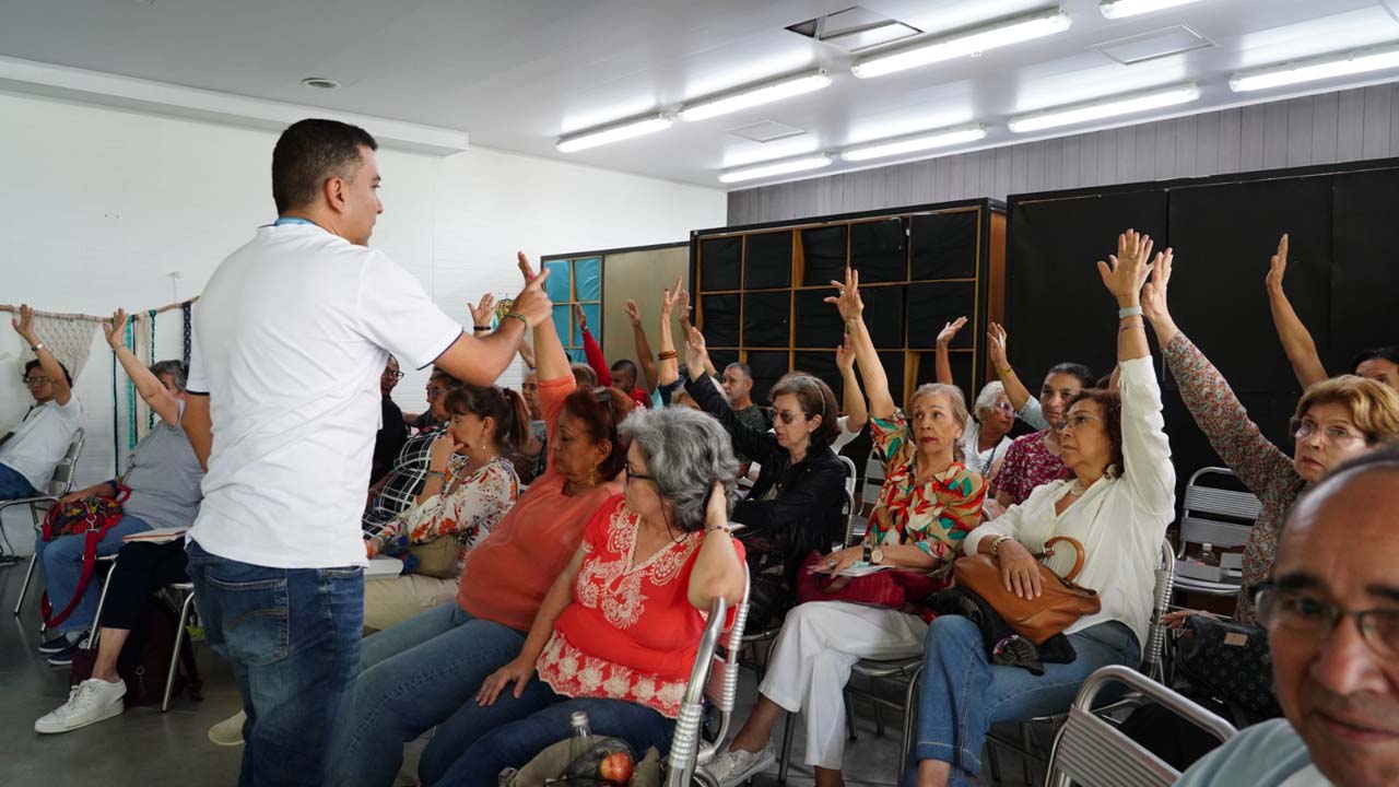 Imagen evento aporte de ideas de los ciudadanos (4)