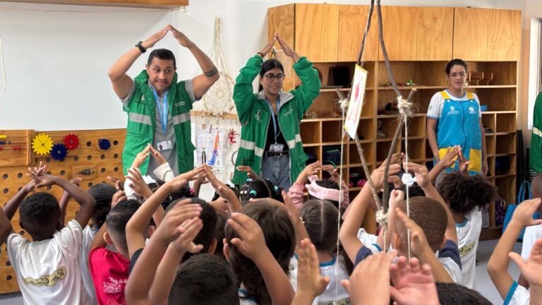 Imagen niñas y niños Medellín