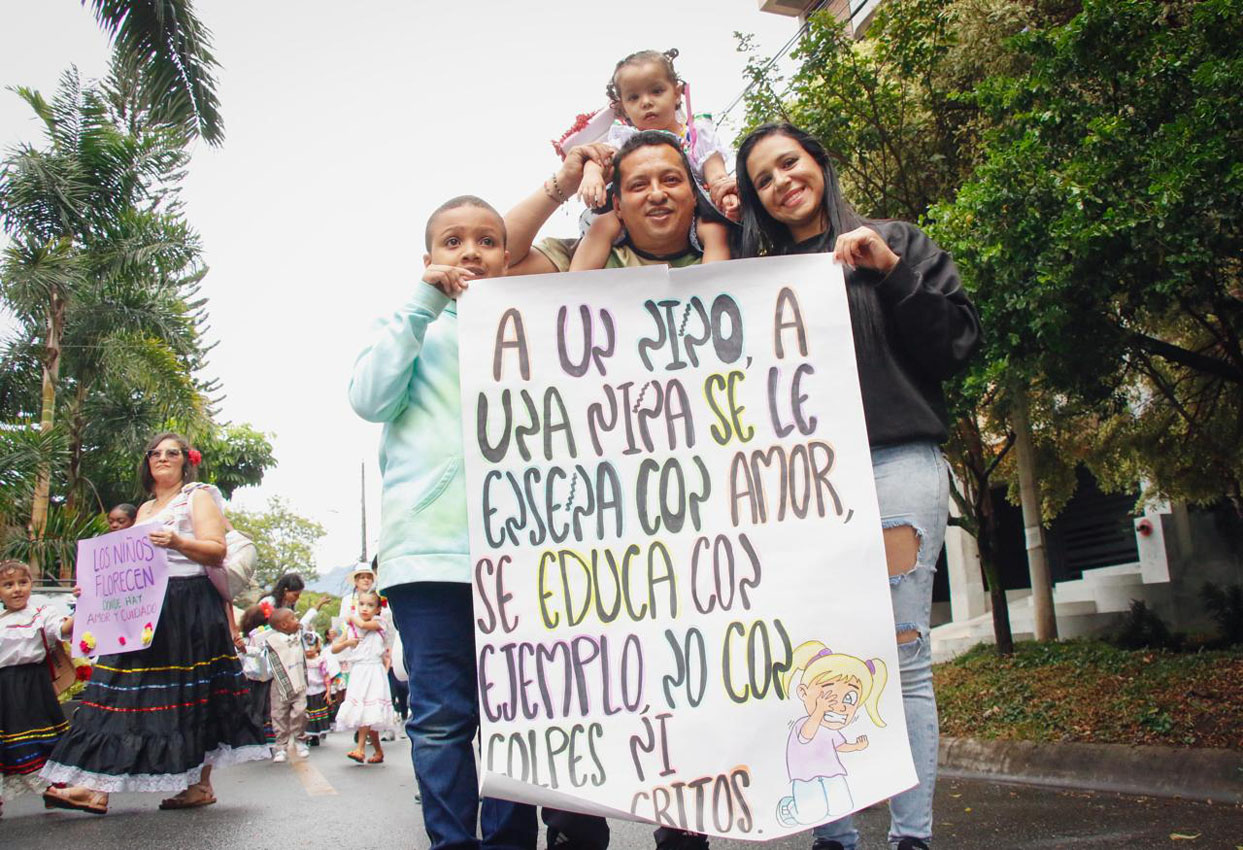 Imagen niños y niñas tradición silletera (7)