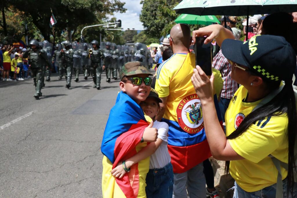 Desfile militar del 20 de julio