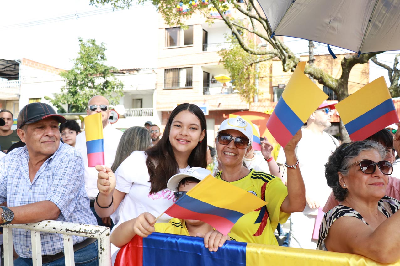 Desfile militar del 20 de julio
