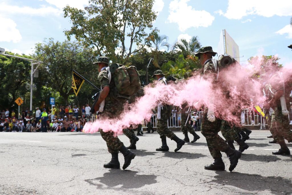 Desfile militar del 20 de julio