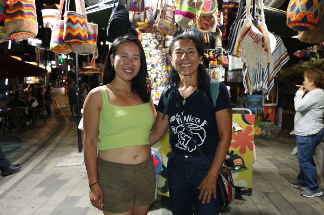 Imagen De izquierda a derecha Millee Zhou de Canadá y María del Pilar Sala