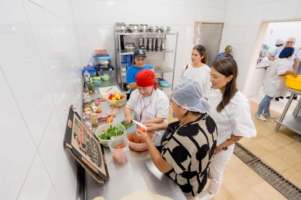 Imagen Mujeres cabeza de hogar de Manrique (2)