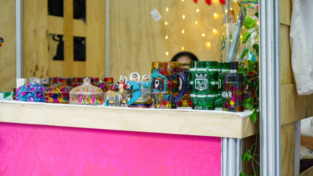 Imagen Víctimas, firmantes y pospenados participaron con emprendimientos en Feria de las Flores (2)