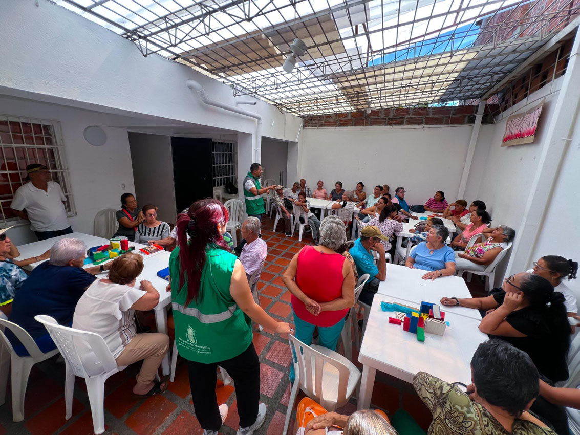 Imagen adultos mayores (3)