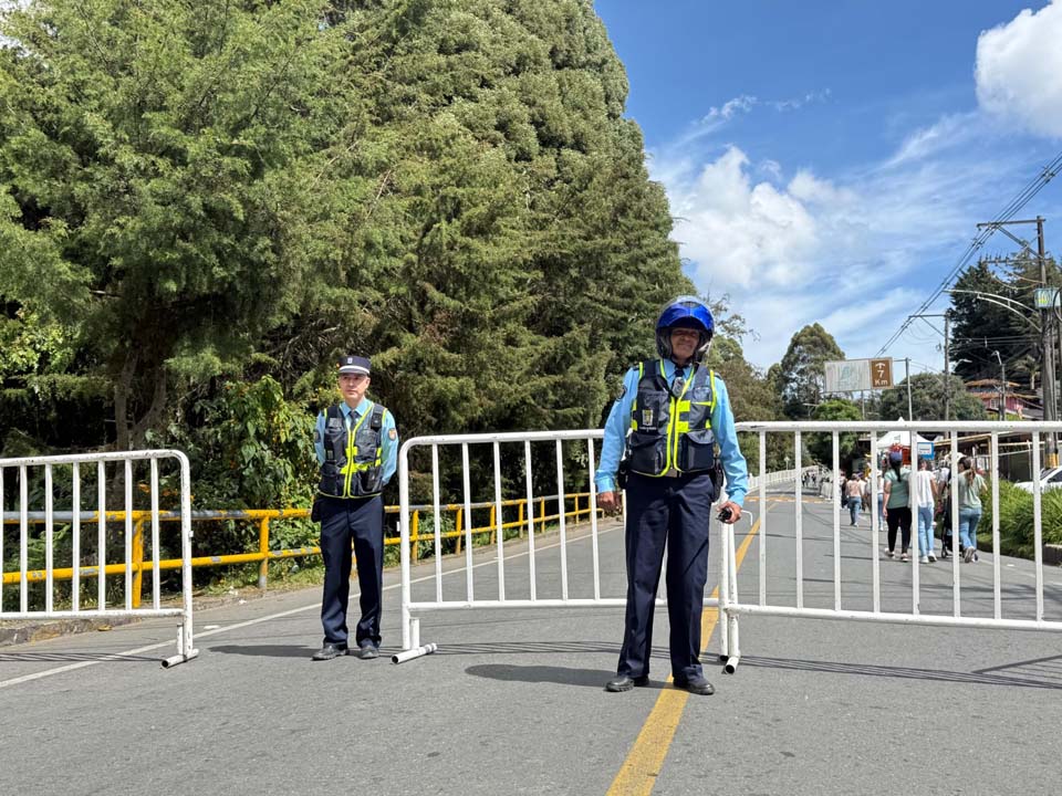 Imagen cierre vial feria de las flores 2