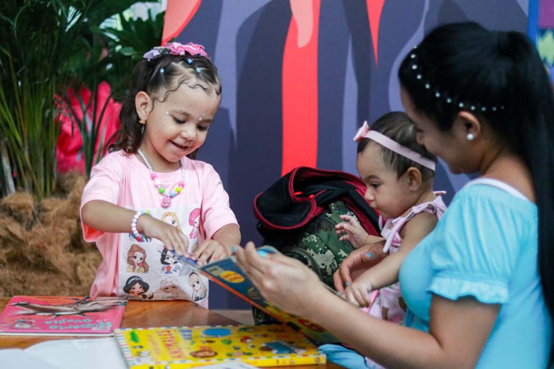 Imagen de famlias felices en Festival Buen Comienzo (6)