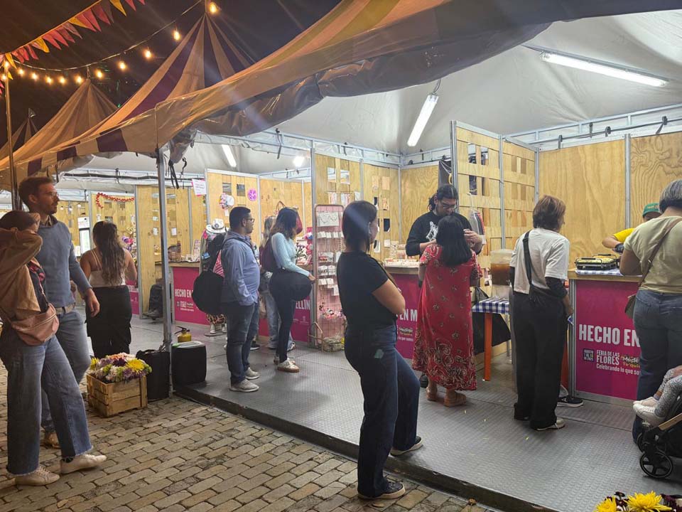 Imagen de puestos en Parque del Río