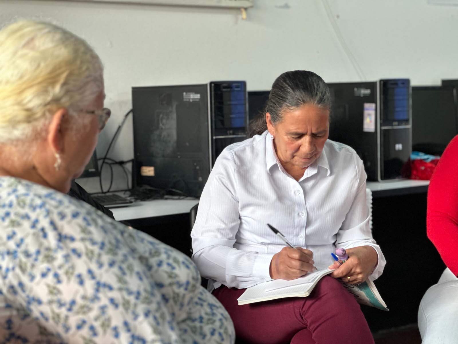 Imagen salud mental de adultos mayores (3)