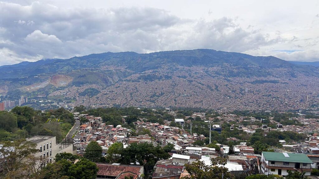Imagen Medellín1 curaduría
