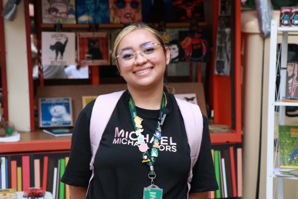 Imagen De El Principito a Dan Brown - Maira Alejandra orientadora Fiesta del Libro