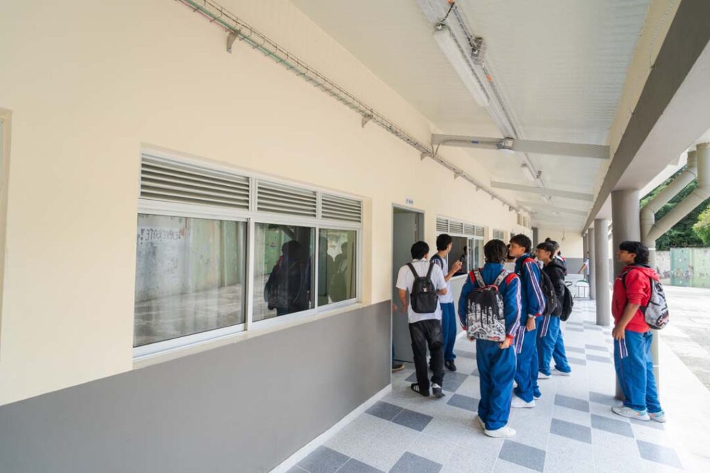 Imagen Estudiantes de Castilla, en el noroccidente de Medellín (2)