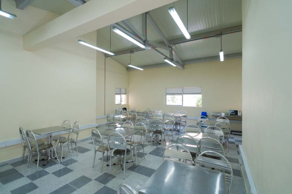 Imagen Estudiantes de Castilla, en el noroccidente de Medellín (2)