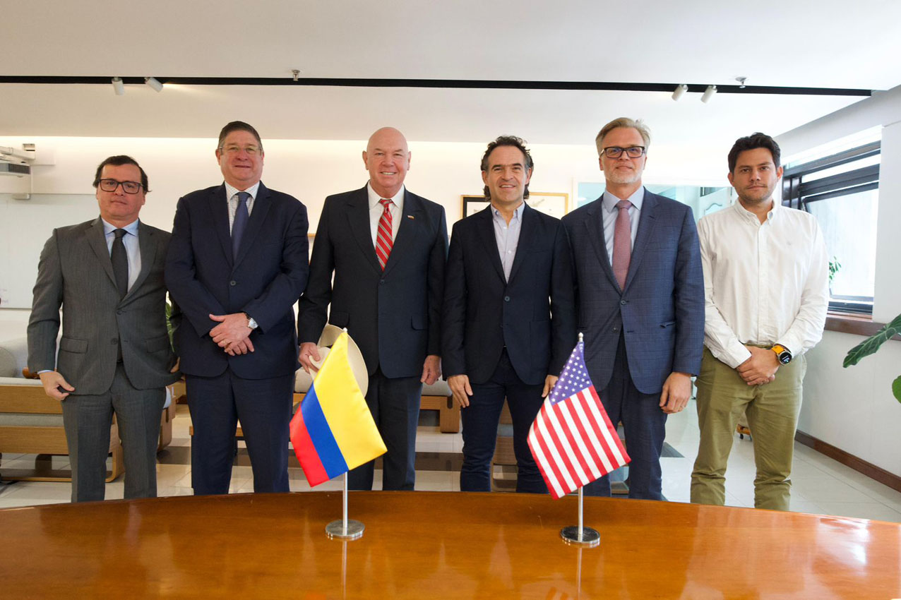 Imagen alcalde Federico Gutiérrez y Embajada de Estados Unidos (1)