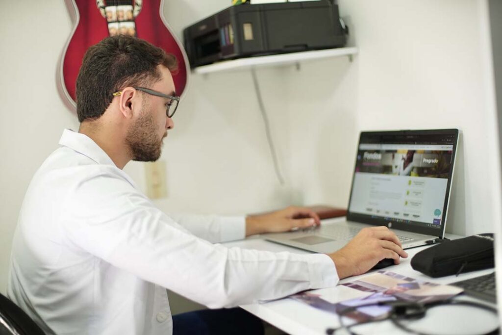 Imagen con apoyo de Sapiencia, Santiago Zapata logró su sueño de ser médico (4)