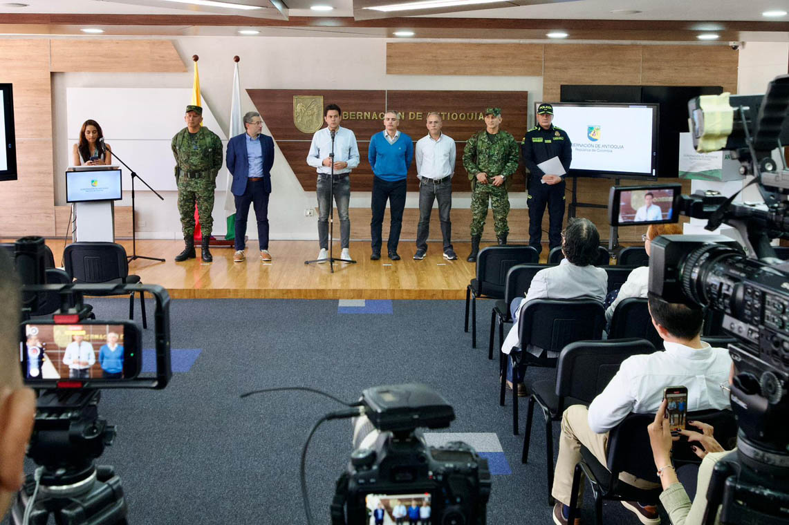 Imagen de atención a medios de Gobernación y Alcaldía poir atentado a torres de energía