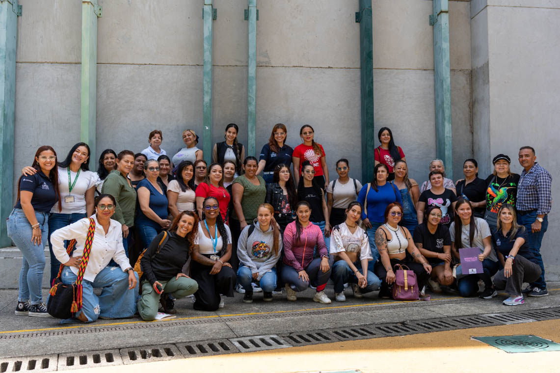 Imagen de grupo de mujeres