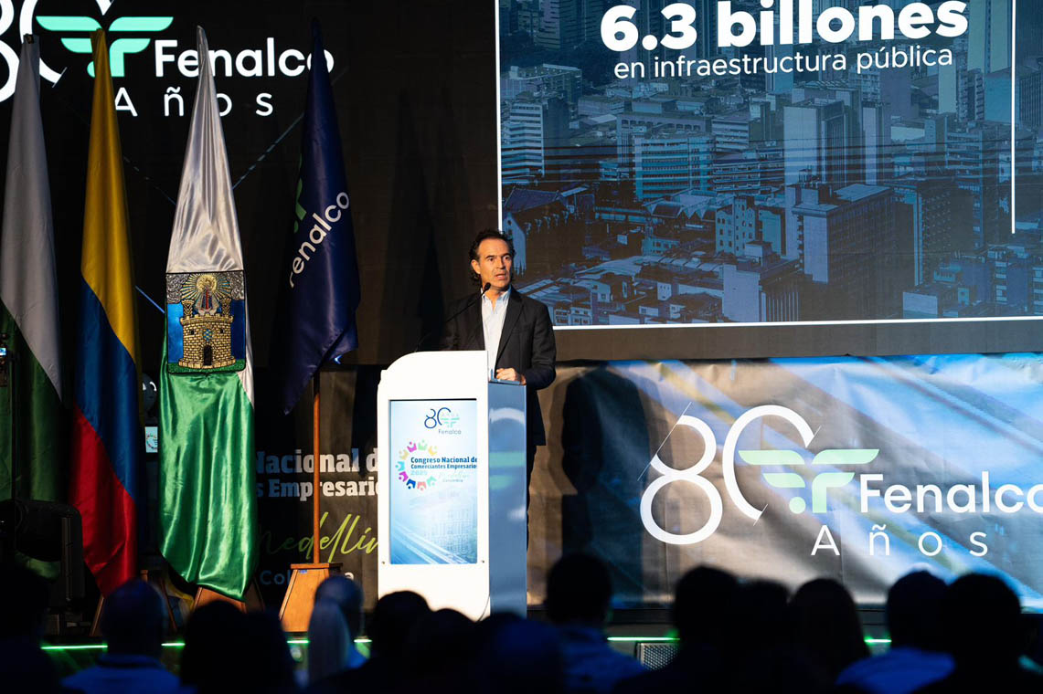 Imagen de intervención del Alcalde en congreso de Fenalco