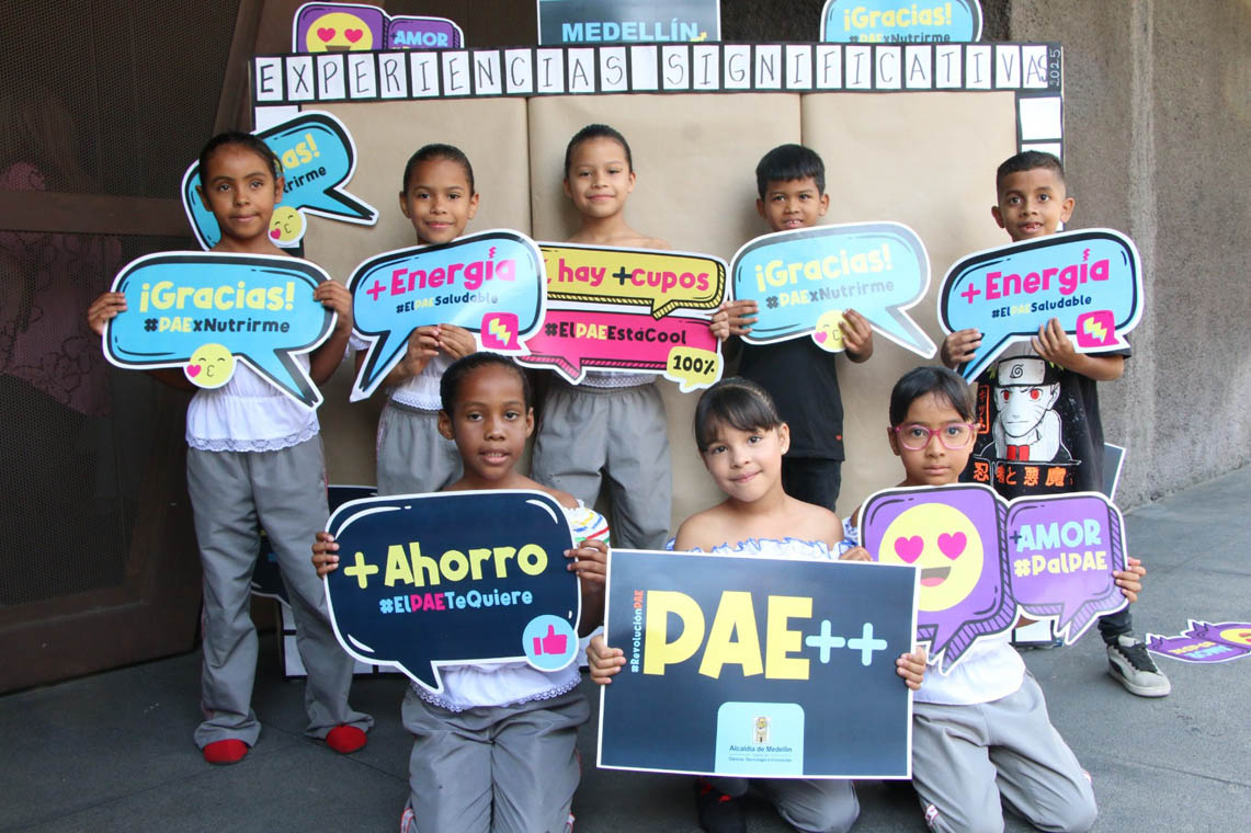 Imagen de niños beneficiarios del PAE