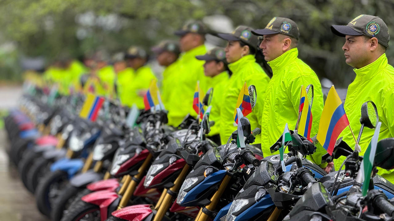 Imagen de policías formados
