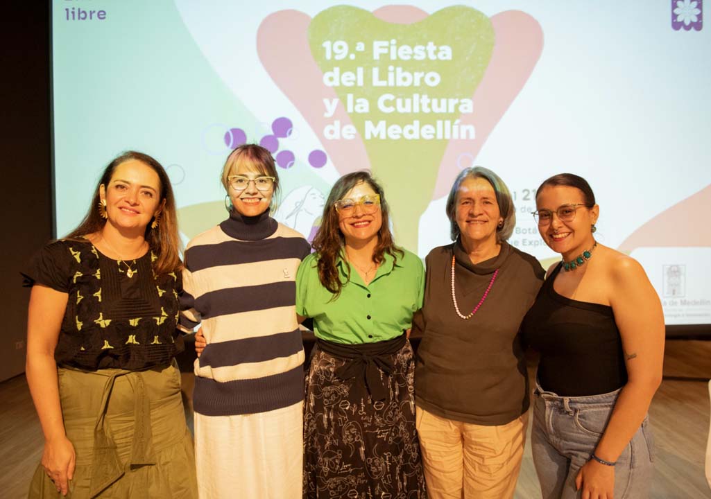 Imagen derechos de las mujeres desde la cultura y el cuidado Fiesta del Libro (6)