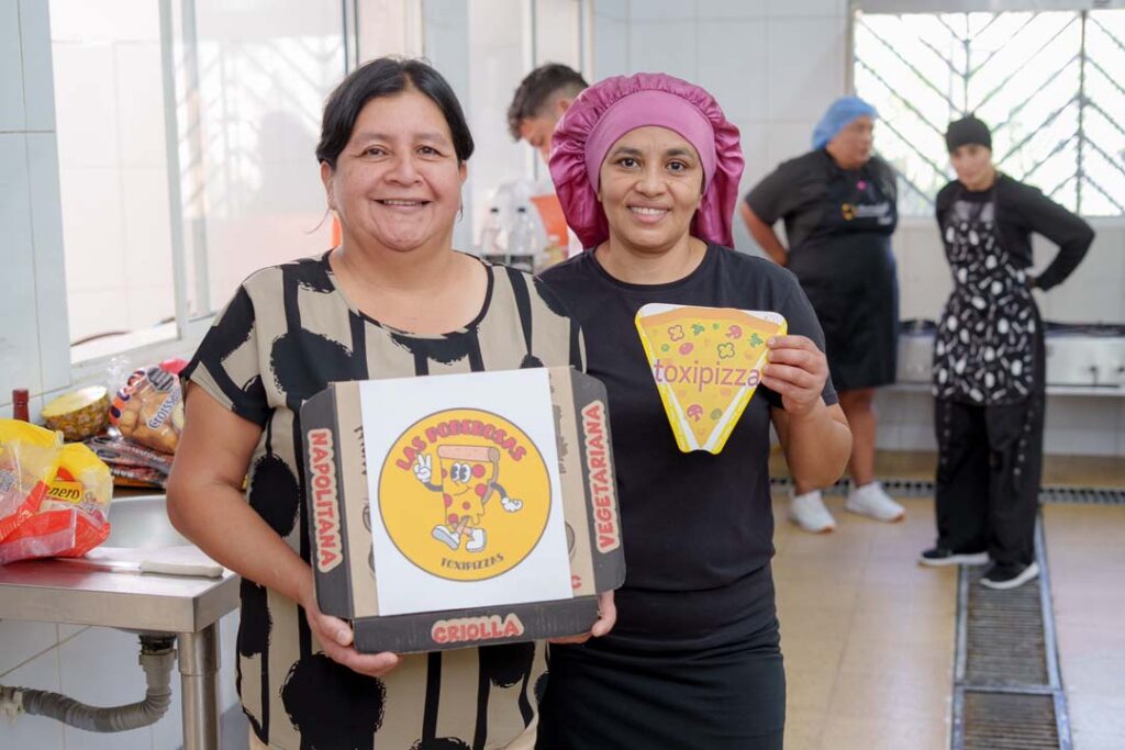 Imagen entre recetas y sueños (10) Tejiendo Hogares