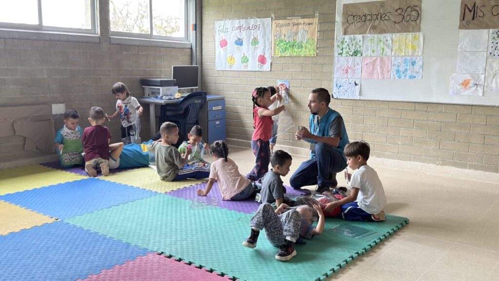 200 niños y niñas de San Sebastián de Palmitas reciben atención psicosocial (3)