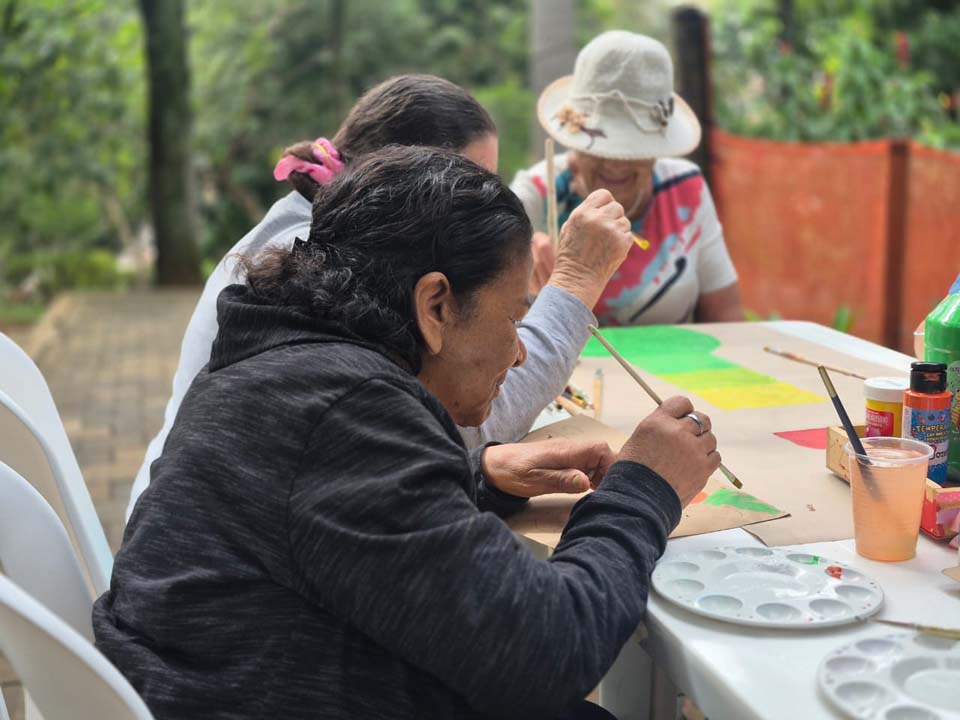 Imagen Centros Vida Gerontológicos de Medellín PINTANDO 1