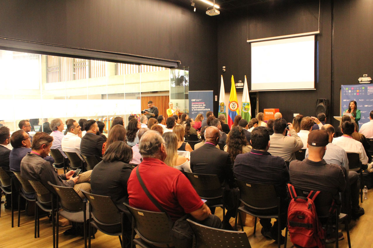 Imagen Medellín ejemplo de urbanismo social y arquitectura escolar (3)