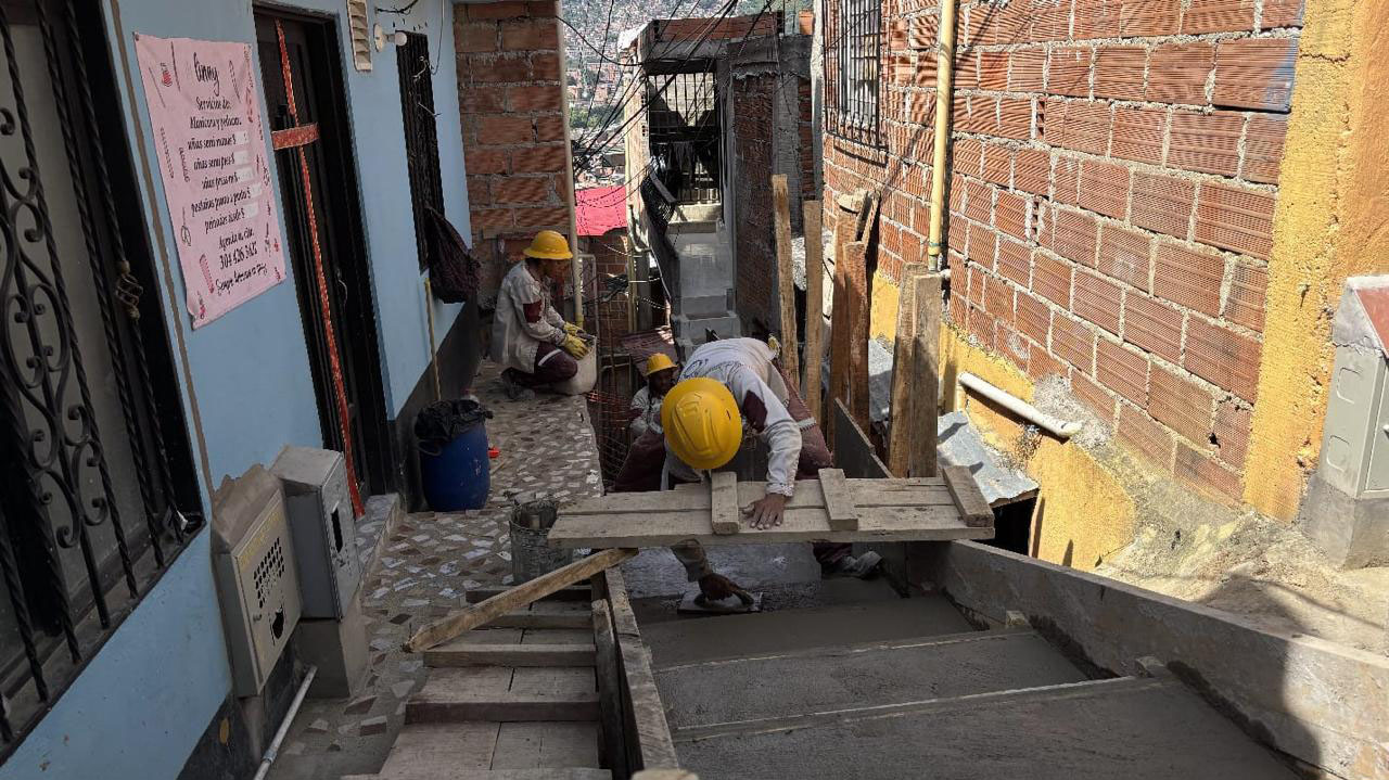 Acueductos y alcantarillados Imagen acueductos y alcantarillados aéreos (4)