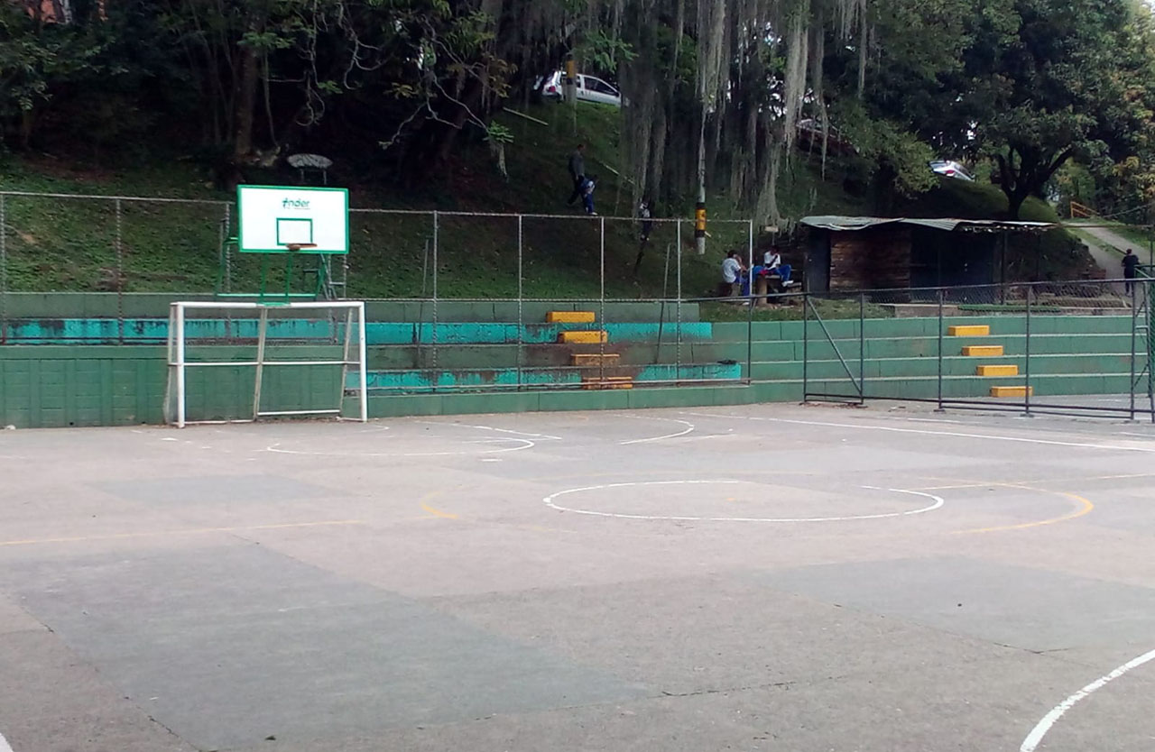 Imagen complejo deportivo Tricentenario (1)