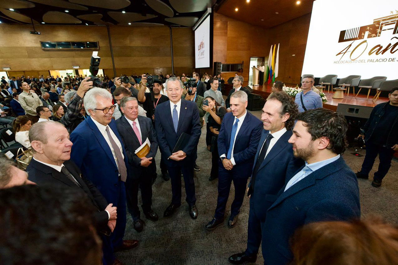 Imagen conmemoración 40 años del holocausto del Palacio de Justicia (3)