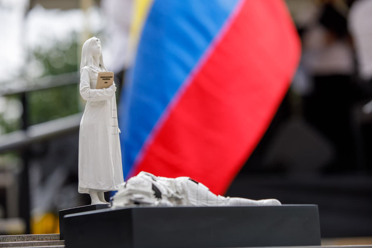 Holocausto Palacio de Justicia Imagen conmemoración holocausto Palacio de Justicia (2)