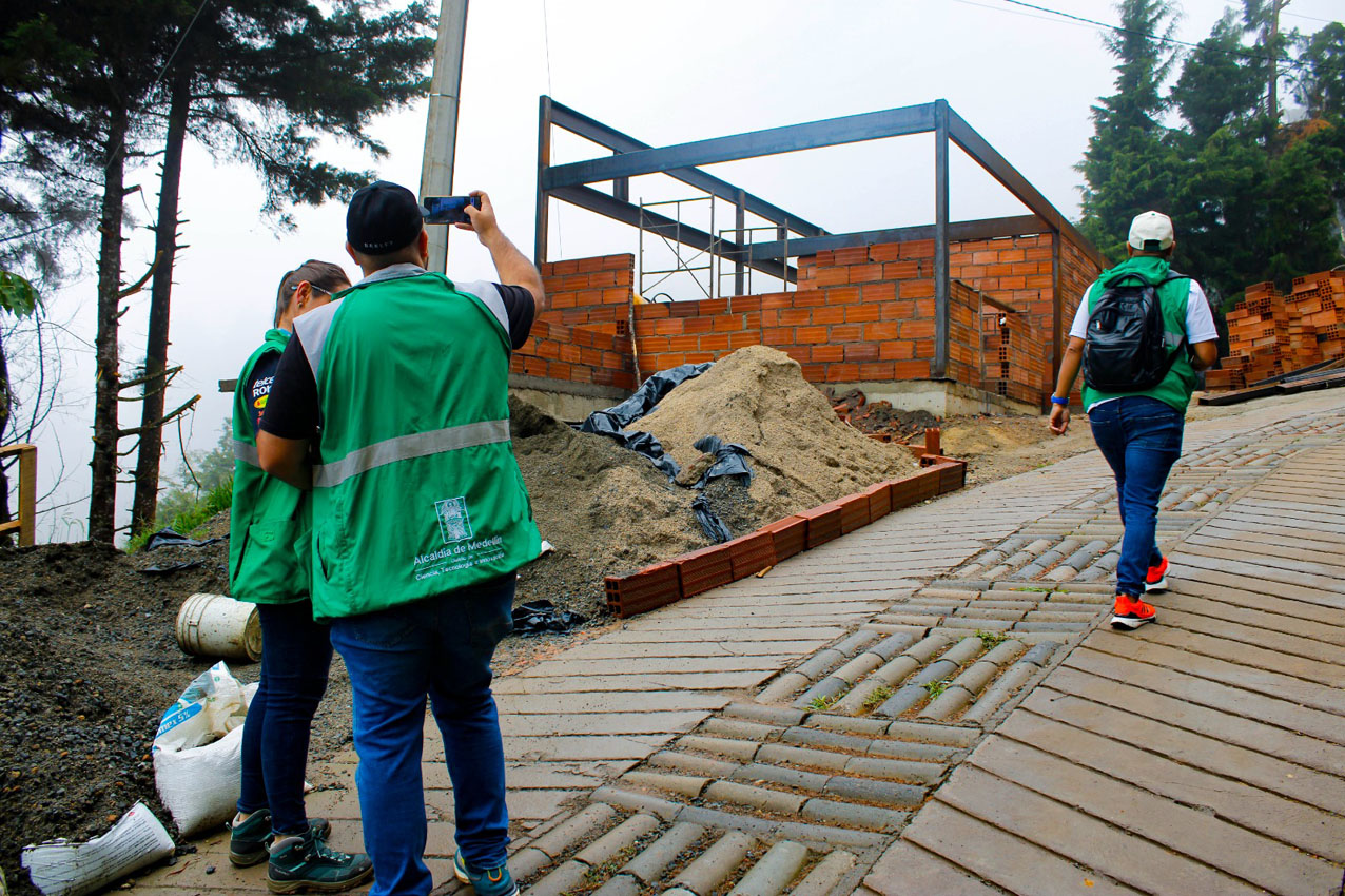 Imagen construcciones ilegales Altavista (4)